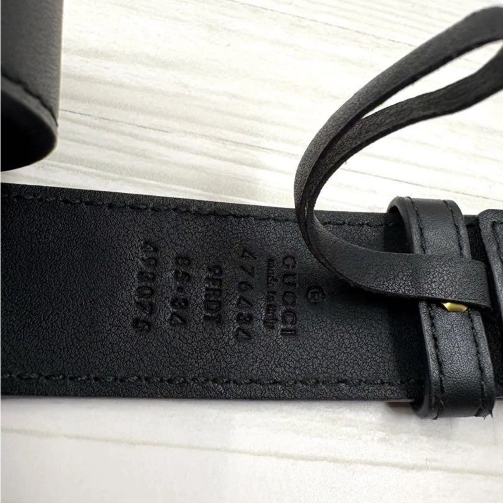 Gucci Black Leather Belt with Gold Buckle - Picture 11 of 15